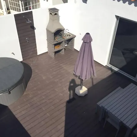 Appartement House With 3 Suites, Jacuzzi, Terraces, Albufeira *