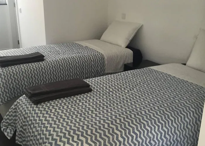 Casa Com 3 Suites, Jacuzzi , En Albufeira