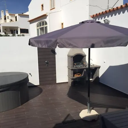 House With 3 Suites, Jacuzzi, Terraces, Albufeira Appartement